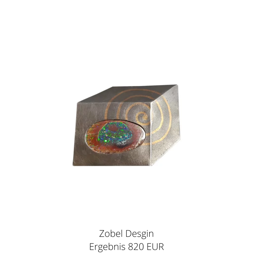 Design-Brosche des Konstanzer Goldschmieds Michael Zobel mit eingefasstem Boulder-Opal. Ein Highlight unserer vergangenen Auktion.