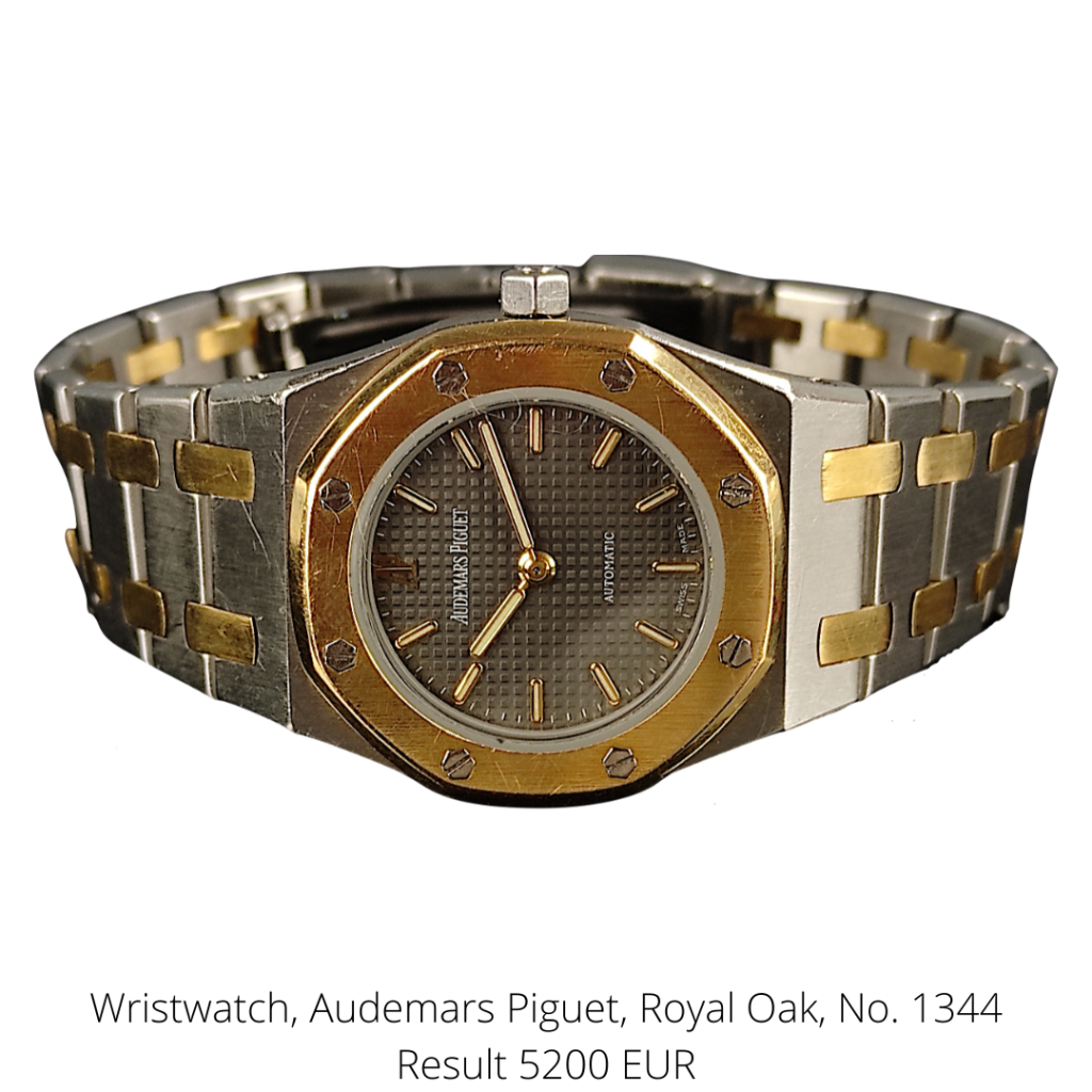 Wristwatch, Audemars Piguet, Royal Oak, No. 1344, automatic, yellow gold and stainless steel. Original strap and clasp. 
A highlight from the watches section.